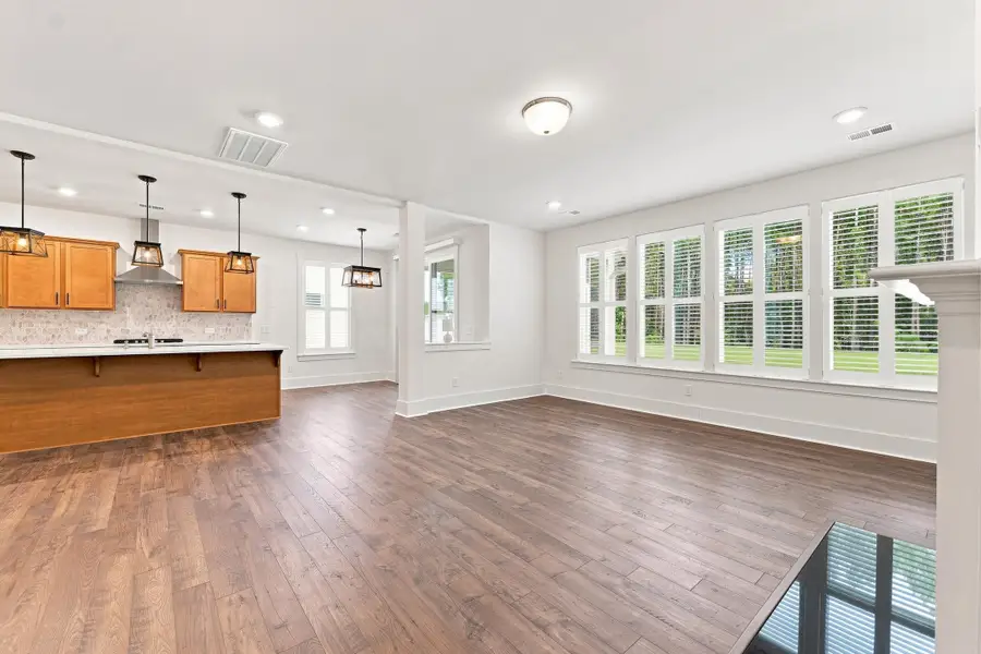 Spacious, unfurnished interior of a new home in , Ravenel (Image 39).