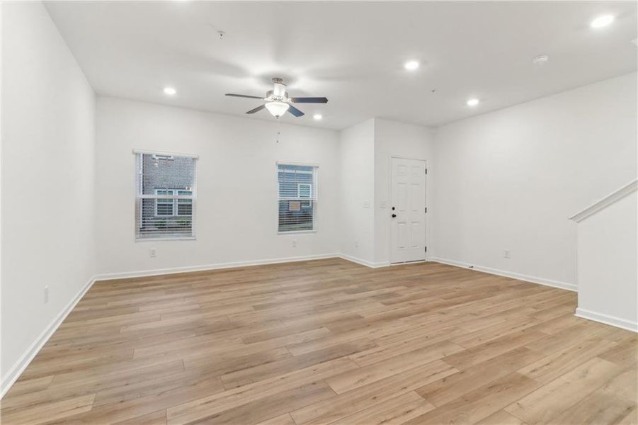 Spacious, unfurnished interior of a new home in Laurelwood, Douglasville (Image 21).