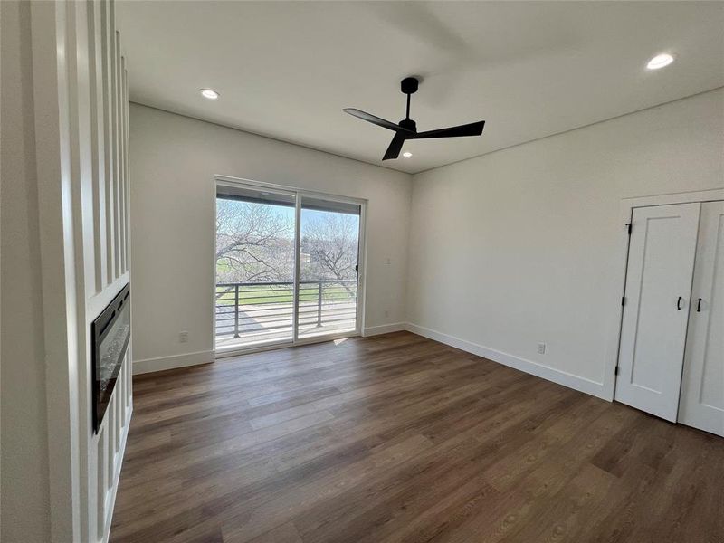 Spacious, unfurnished interior of a new home in , Dallas (Image 25).