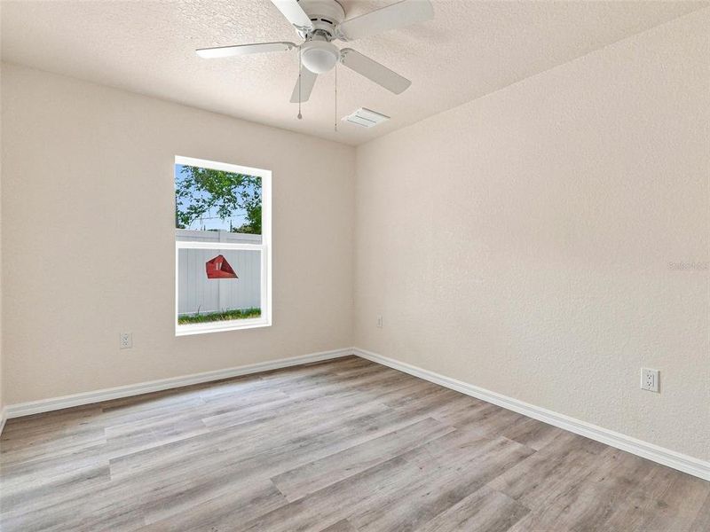 Spacious, unfurnished interior of a new home in , Spring Hill (Image 30).