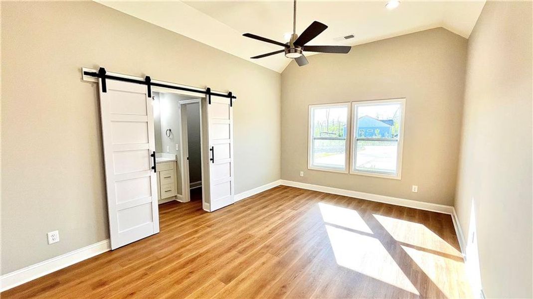 Spacious, unfurnished interior of a new home in , Griffin (Image 18).