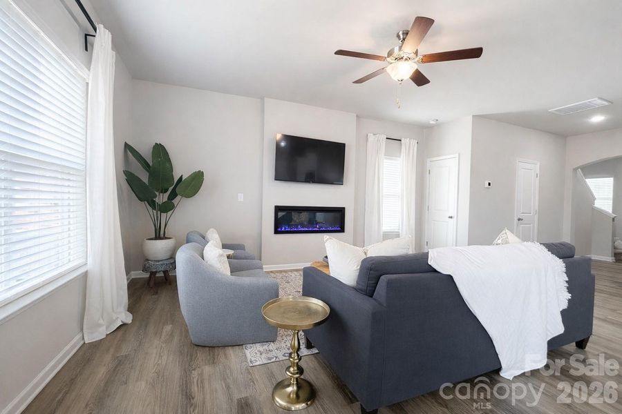 Furnished interior view inside a new home in , Shelby (Image 27).