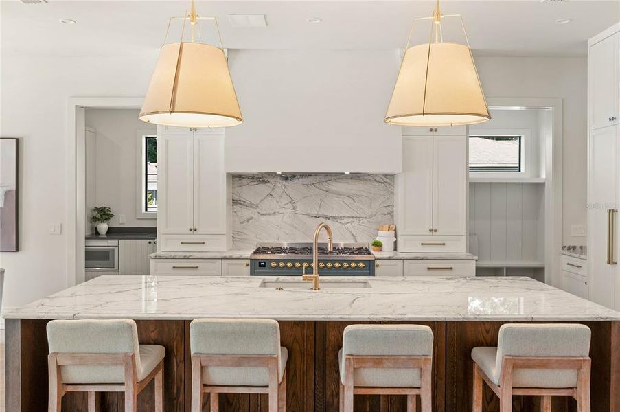 Furnished interior view inside a new home in , Orlando (Image 20).