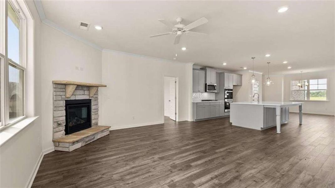 Spacious, unfurnished interior of a new home in The Gates at Pates Creek, Hampton (Image 25).
