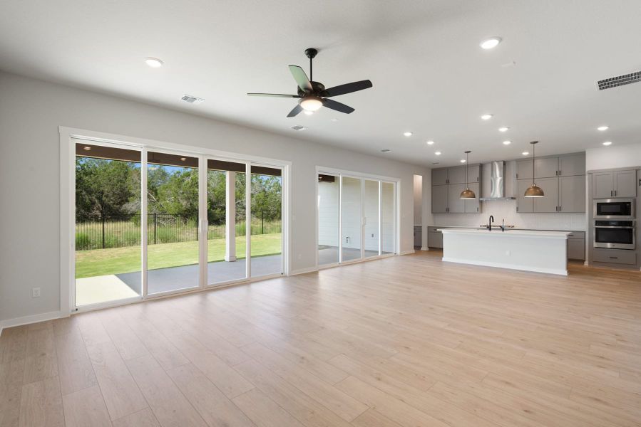 Spacious, unfurnished interior of a new home in Lariat, Liberty Hill (Image 22).