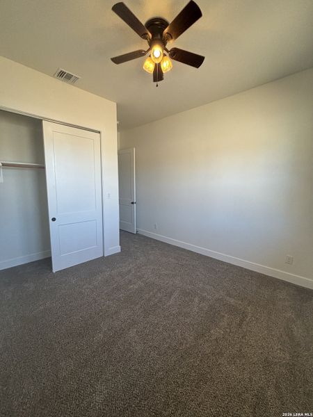 Spacious, unfurnished interior of a new home in , Selma (Image 10).