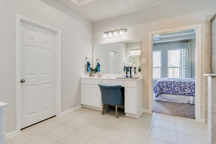 Representative furnished interior of a home built from the Floor Plan 2543 by Colina Homes in Grand Magnolia, Magnolia (Image 30). Representative furnished interior of a home built from the Floor Plan 2543 by Colina Homes in Grand Magnolia, Magnolia (Image 30).