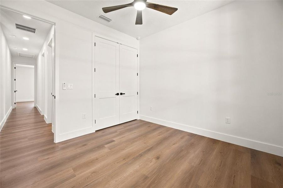 Spacious, unfurnished interior of a new home in , Dunnellon (Image 19).