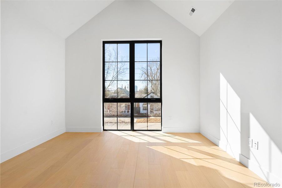 Spacious, unfurnished interior of a new home in , Denver (Image 23).