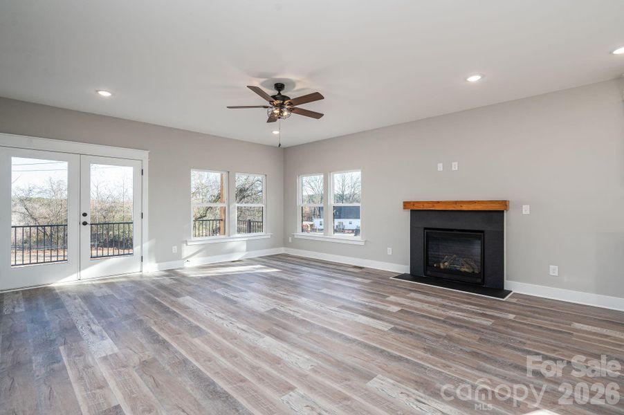 Spacious, unfurnished interior of a new home in , Denver (Image 39).