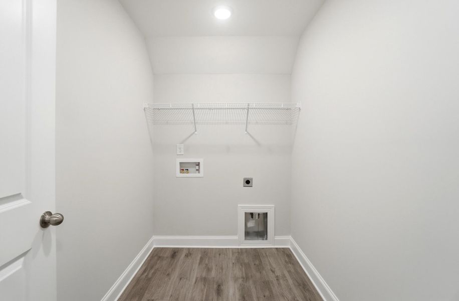 Spacious, unfurnished interior of a new home in Harrisburg Village Townhomes, Harrisburg (Image 71).
