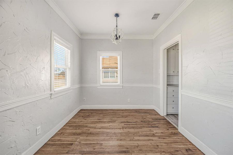 Spacious, unfurnished interior of a new home in , Stephenville (Image 19).