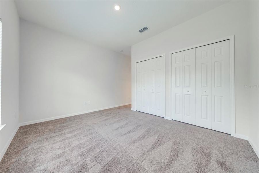 Spacious, unfurnished interior of a new home in , Kissimmee (Image 24).