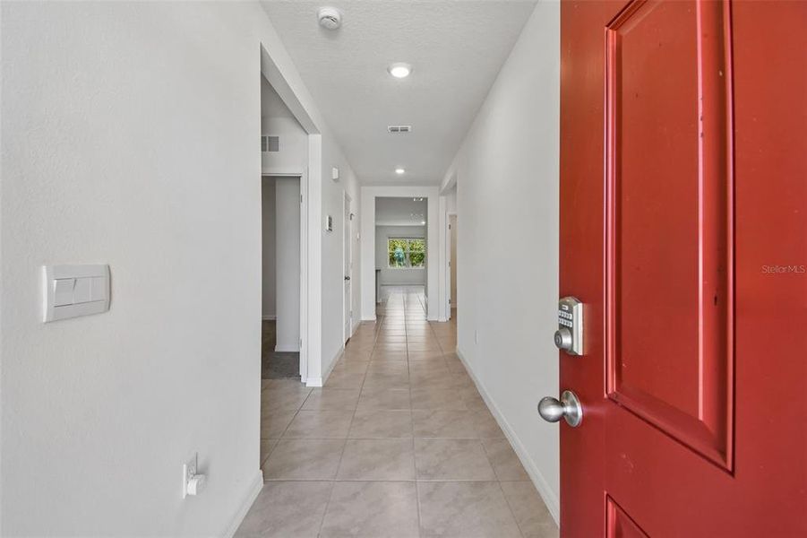 Spacious, unfurnished interior of a new home in Riviera Bella, Debary (Image 32).