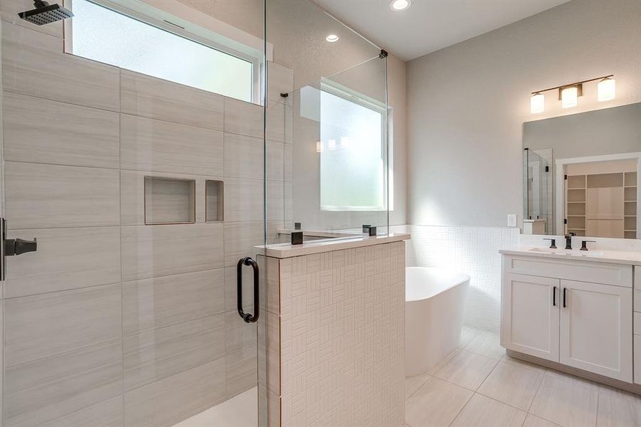 Furnished interior view inside a new home in , Bridgeport (Image 13).