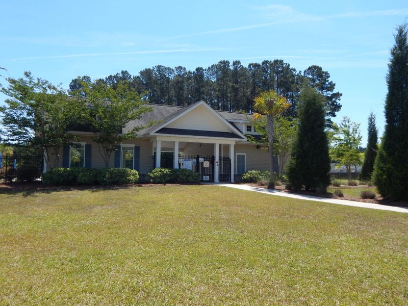 Community amenities in , Summerville (Image 9).
