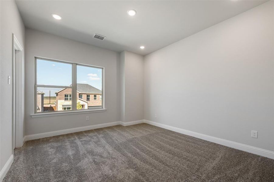 Spacious, unfurnished interior of a new home in Arbors at Legacy Hills, Celina (Image 22).