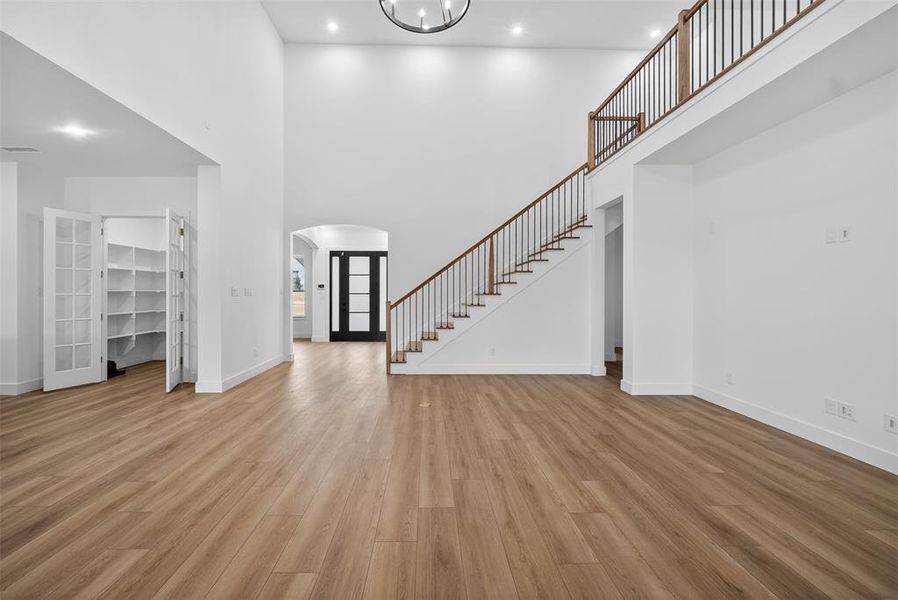 Spacious, unfurnished interior of a new home in , Ovilla (Image 20). Spacious, unfurnished interior of a new home in , Ovilla (Image 20).