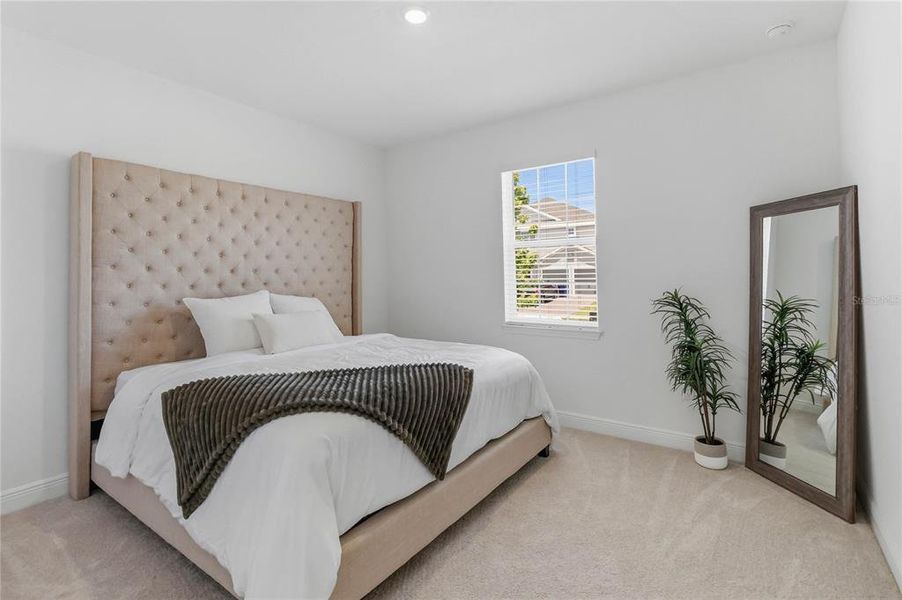 Furnished interior view inside a new home in , Clermont (Image 8).