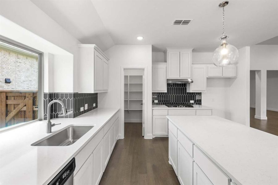 Furnished interior view inside a new home in River Ranch, Van Alstyne (Image 6).