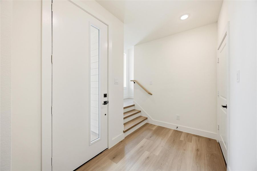 Spacious, unfurnished interior of a new home in , Houston (Image 21).