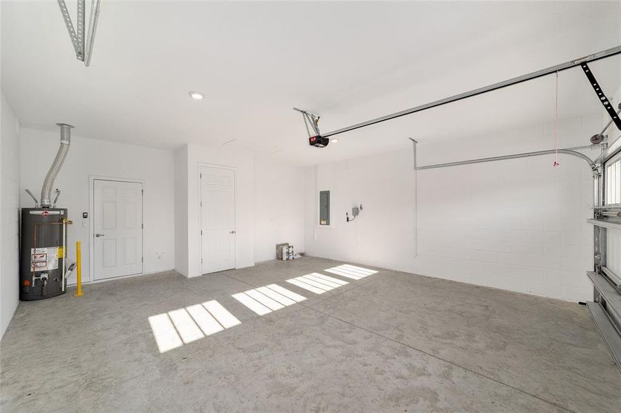 Spacious, unfurnished interior of a new home in , Ocala (Image 30). Spacious, unfurnished interior of a new home in , Ocala (Image 30).