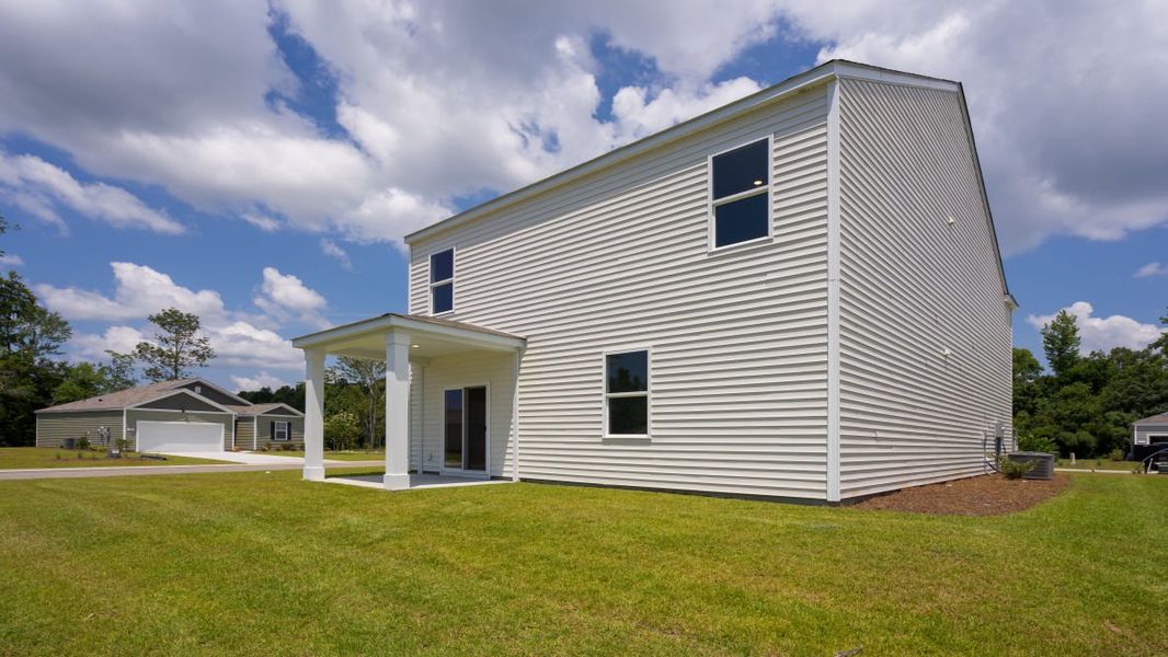 Representative exterior details of a home built from the ROBIE by D.R. Horton in Indigo Preserve, Leland (Image 3).