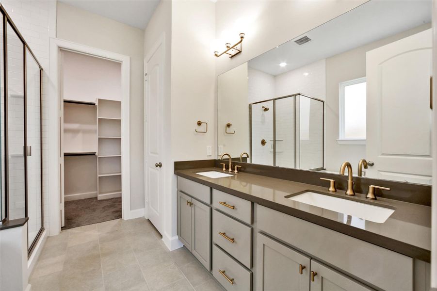 Furnished interior view inside a new home in Pearland Old Townsite, Pearland (Image 9).