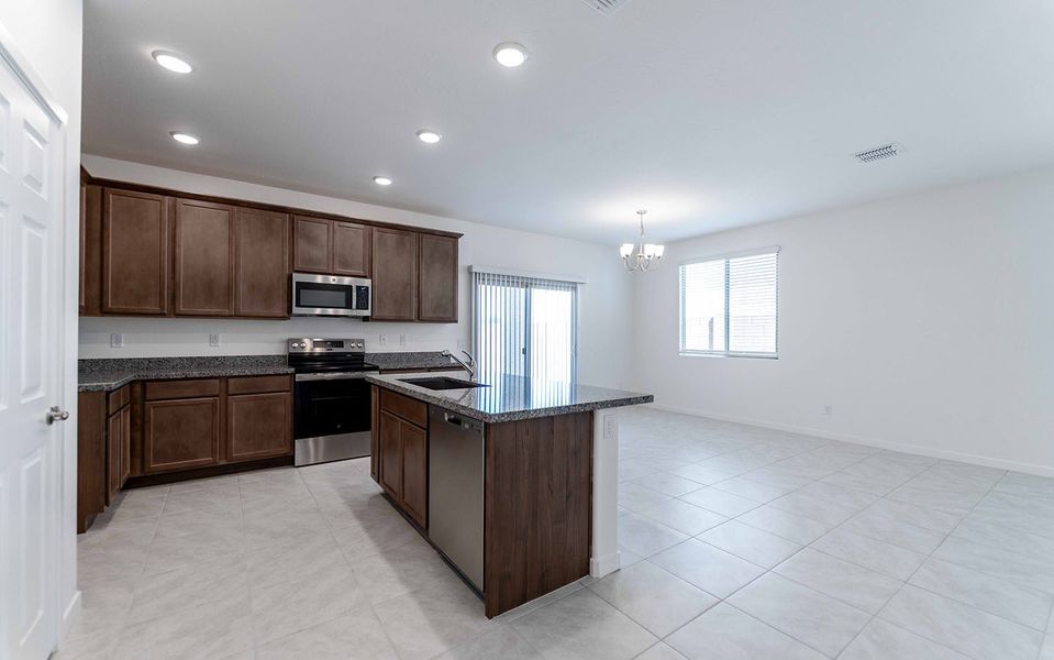 Furnished interior view inside a new home in Rancho Santa Rosa, Maricopa (Image 10).