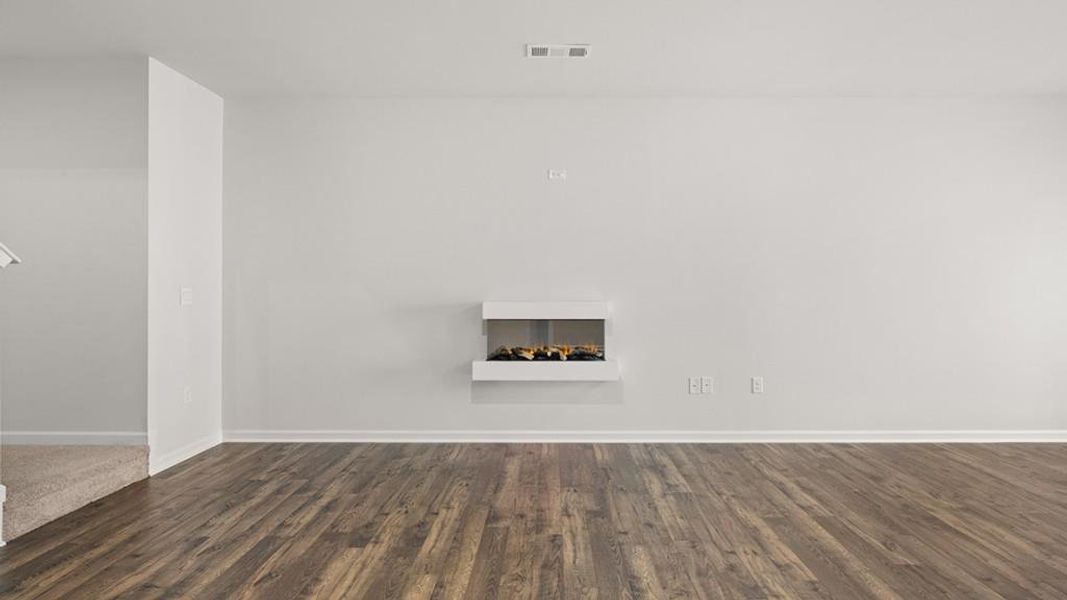 Spacious, unfurnished interior of a new home in Mountain Park, Dahlonega (Image 17).