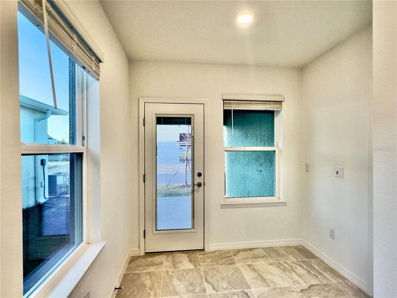 Spacious, unfurnished interior of a new home in Parkside Trails, Clermont (Image 32).