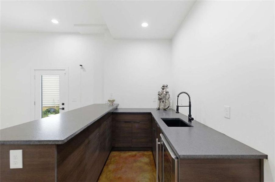Furnished interior view inside a new home in , Atlanta (Image 63).