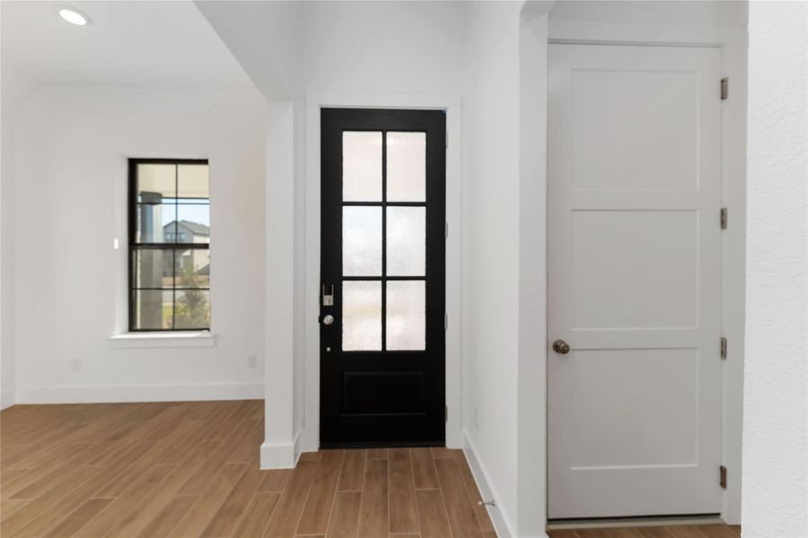 Spacious, unfurnished interior of a new home in Arabella on the Prairie, Richmond (Image 15).