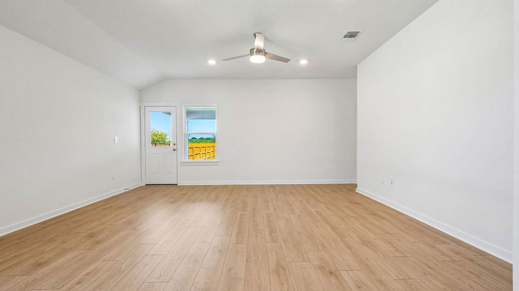 Spacious, unfurnished interior of a new home in Trails at Wildhorse, Austin (Image 19).