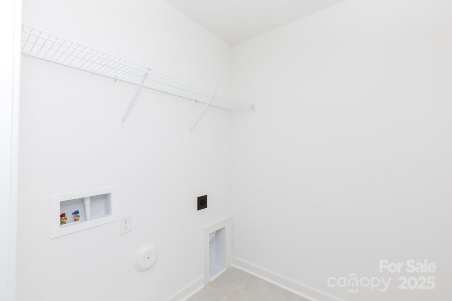 Spacious, unfurnished interior of a new home in , Charlotte (Image 22).