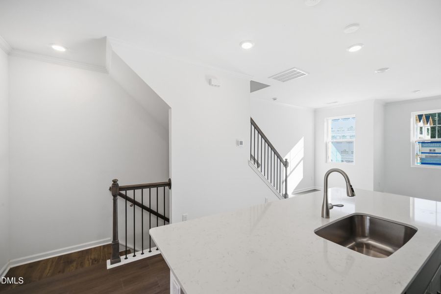 SUN_ElmGrove_Pic_Wyatt_Kitchen_1-of10