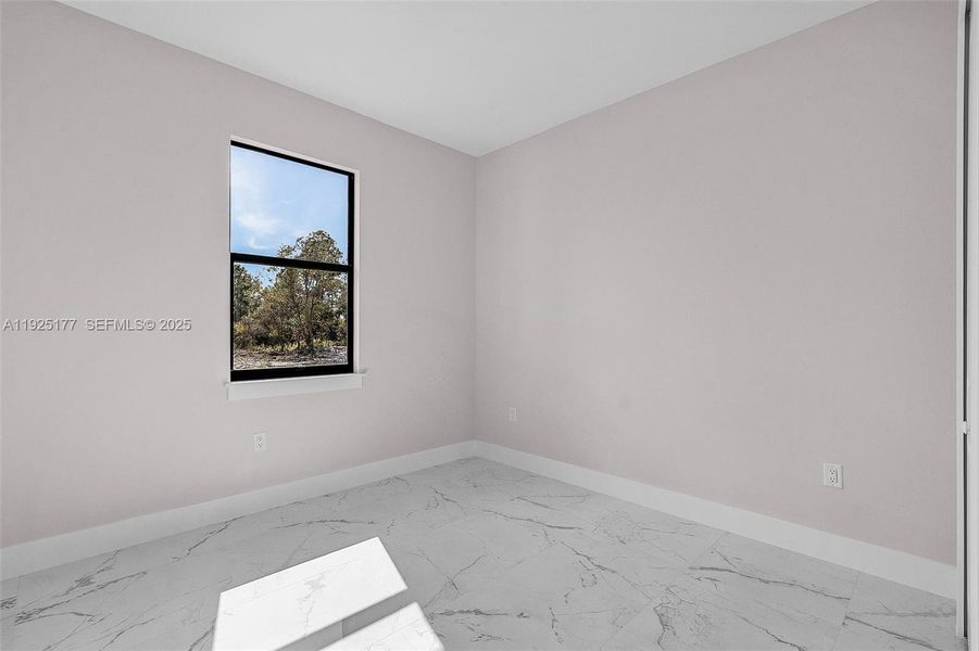 Spacious, unfurnished interior of a new home in , Naples (Image 13).