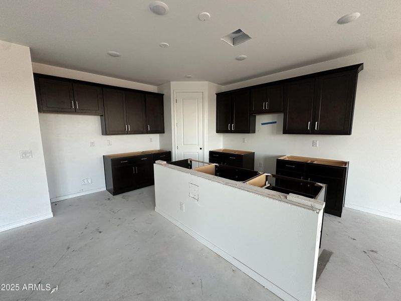 4 - Kitchen 4 - Kitchen