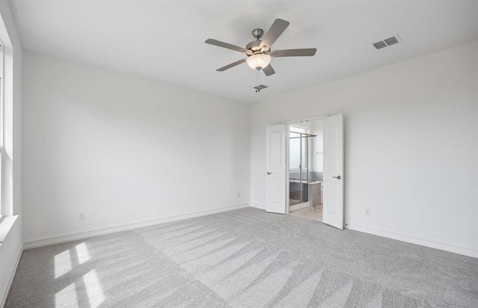 Spacious primary suite