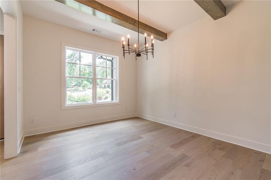 Spacious, unfurnished interior of a new home in , Gainesville (Image 34).
