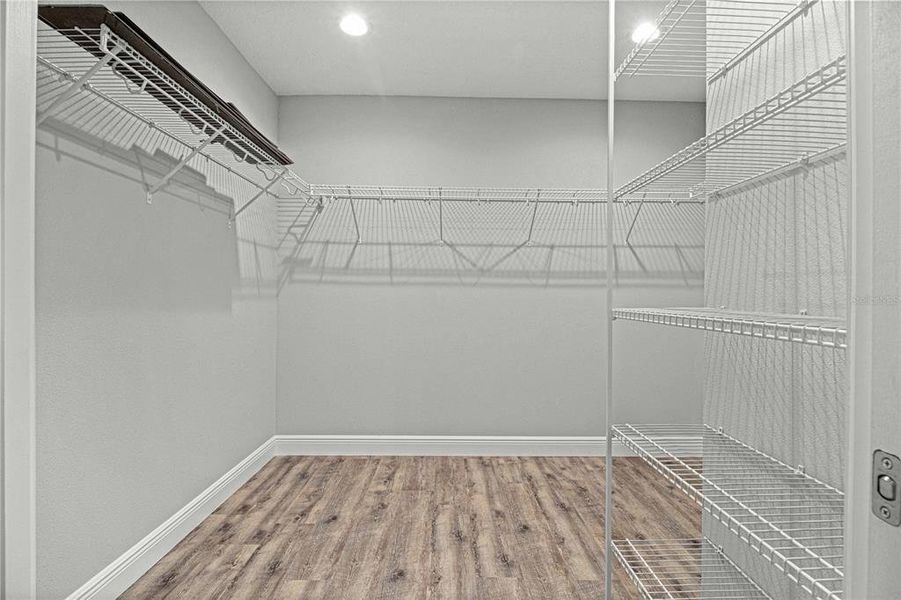 Spacious, unfurnished interior of a new home in , Summerfield (Image 18).