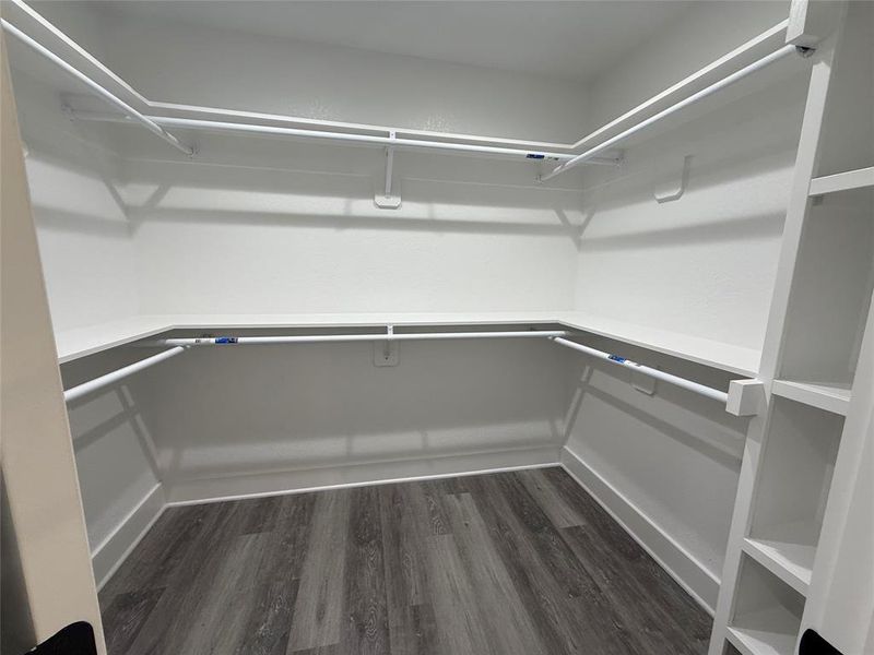 Spacious, unfurnished interior of a new home in , Corsicana (Image 13).