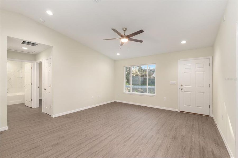Spacious, unfurnished interior of a new home in , Ocala (Image 20). Spacious, unfurnished interior of a new home in , Ocala (Image 20).