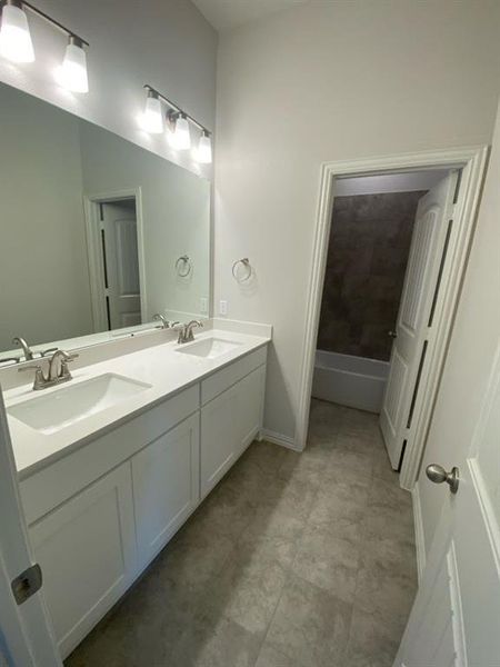 Furnished interior view inside a new home in Hillview Addition, Decatur (Image 5).