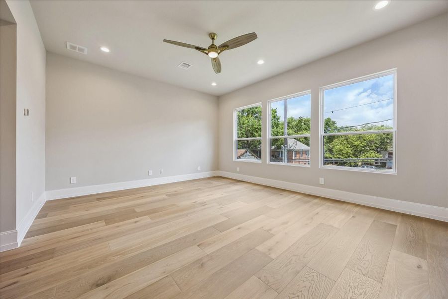 Spacious, unfurnished interior of a new home in , Houston (Image 30). Spacious, unfurnished interior of a new home in , Houston (Image 30).