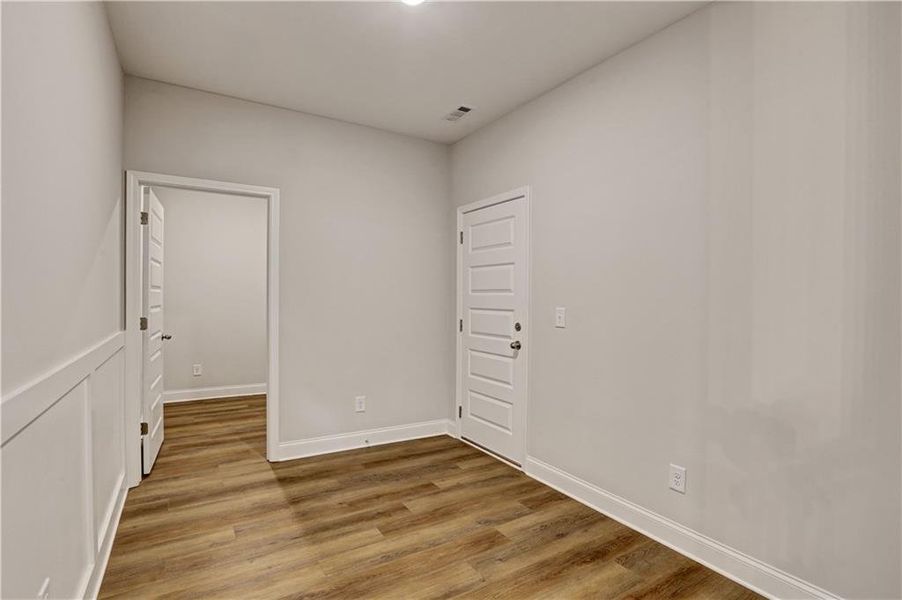 Spacious, unfurnished interior of a new home in , Lawrenceville (Image 28).