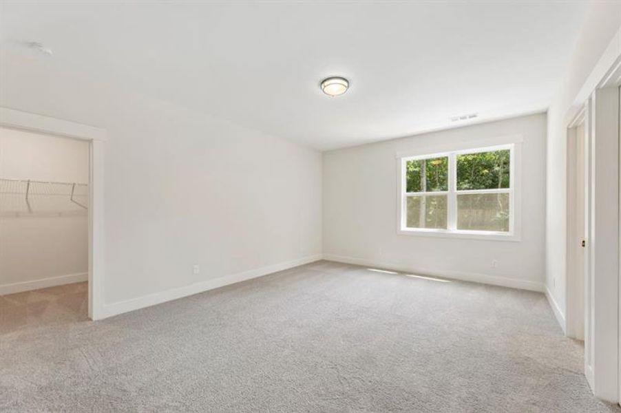 Spacious, unfurnished interior of a new home in Arden on Lanier, Cumming (Image 21).