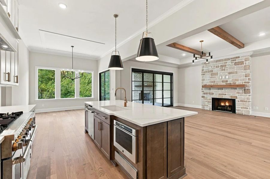 Ballentine B Kitchen