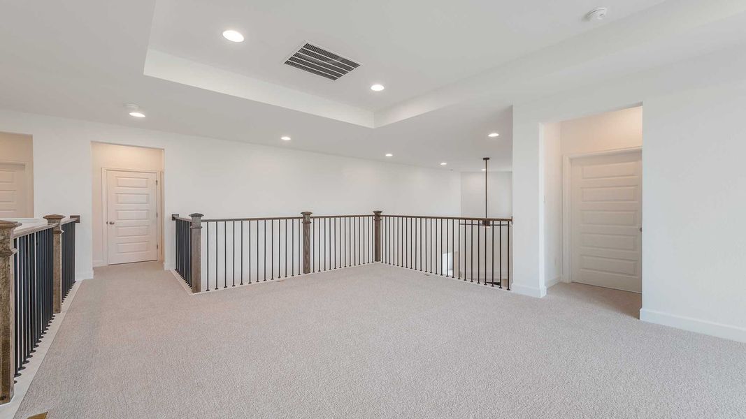 Spacious, unfurnished interior of a new home in Cambridge Crossing, Celina (Image 21).