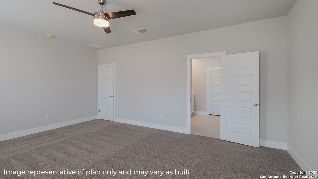 Spacious, unfurnished interior of a new home in Brookstone Creek, San Antonio (Image 15).